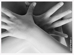 hands_by_almonddeyes.jpg, 49 KB